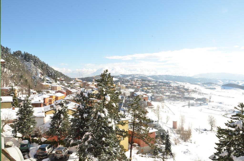 Hotel Pineta Loiano エクステリア 写真